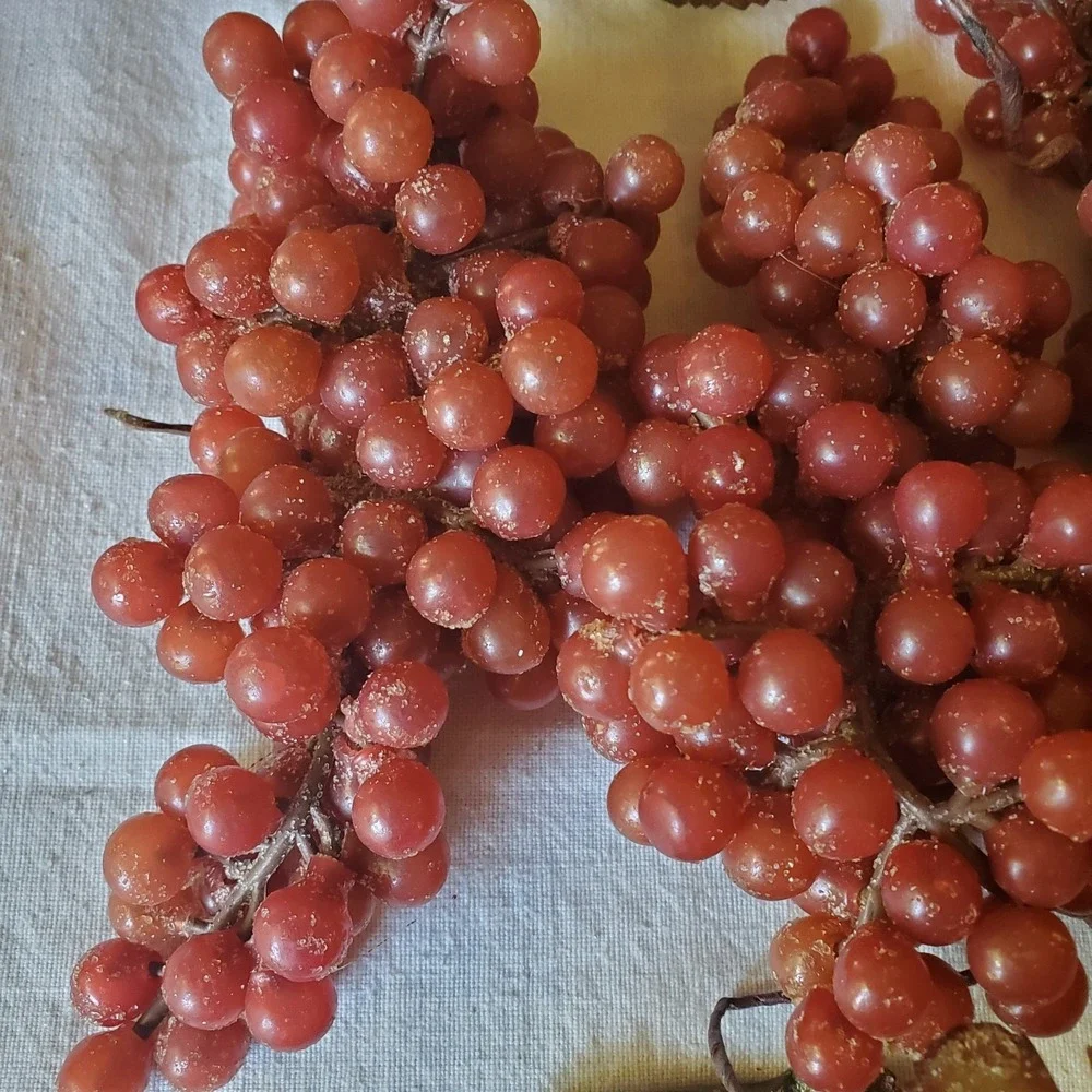 4 Bunches Vintage Frosted Rubber Grapes Faux 6